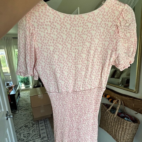 Zara smocked pink dress - Picture 3 of 5